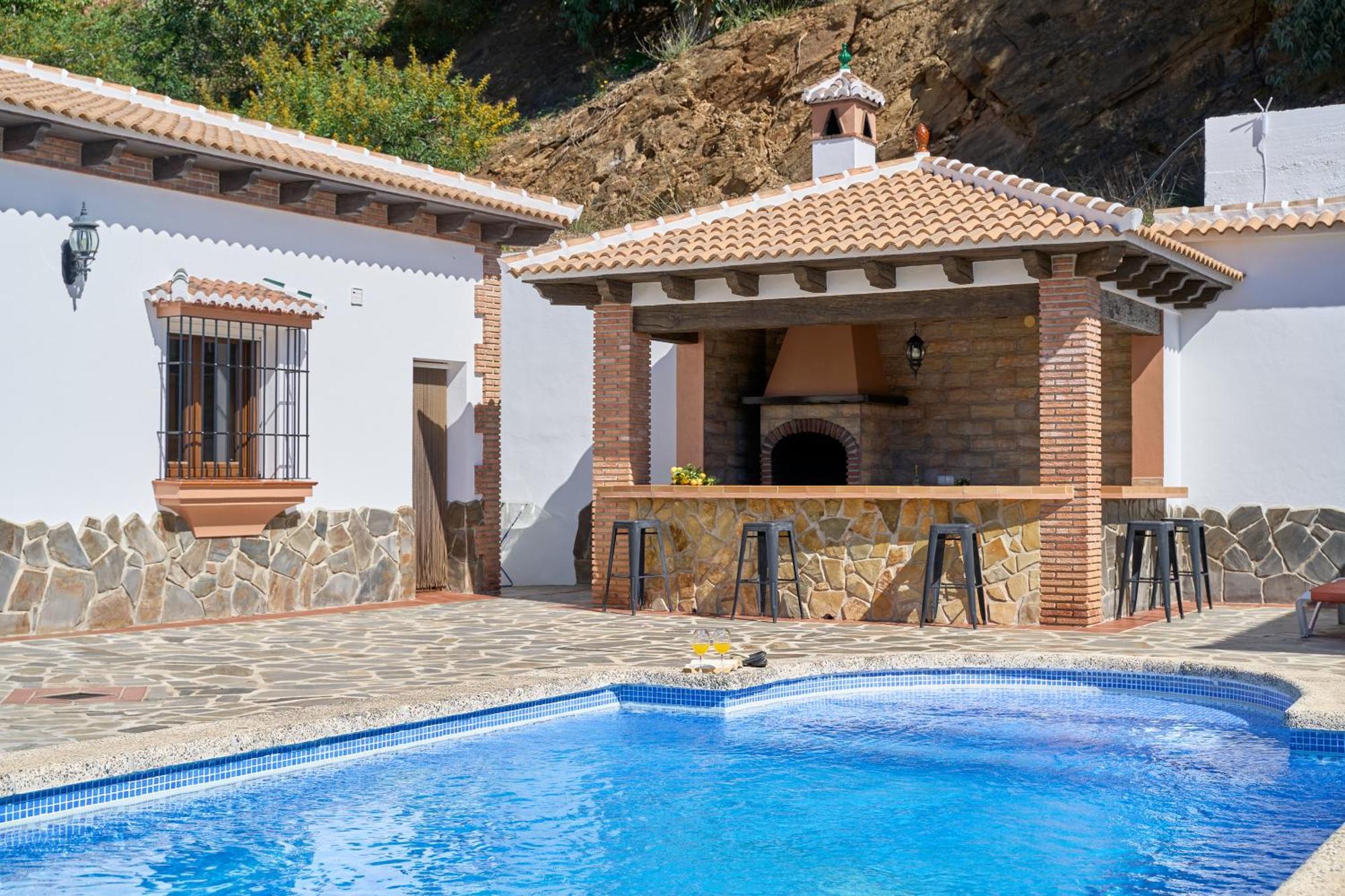 Villa Alejandro En Sayalonga Exterior foto